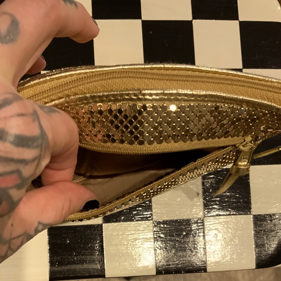 Whiting and Davis Gold Mesh evening clutch Vintage pouch - Picture 4 of 5